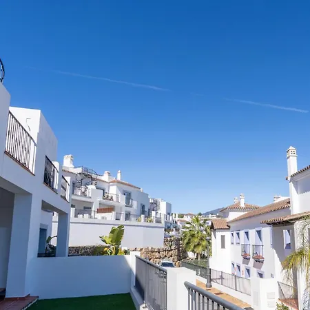 Modern Luxurious 3-bedroom With Amenities