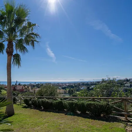 Modern Luxurious 3-bedroom With Amenities