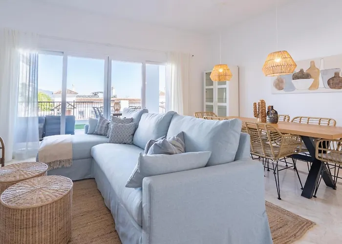 Modern Luxurious 3-bedroom With Amenities