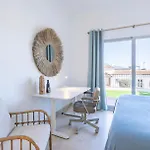 Modern Luxurious 3-bedroom With Amenities Apartmán