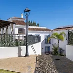 Apartmán Modern Luxurious 3-bedroom With Amenities Estepona