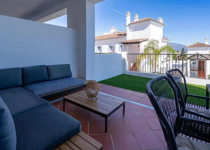 Apartment Modern Luxurious 3-bedroom With Amenities Estepona